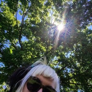 Meet your Posher, Eden